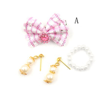 Accessoires Royaux pour Poupée Afro incluant couronne, collier, boucles d'oreilles, et nœud papillon, parfaits pour enrichir votre collection Afrobarbie-5